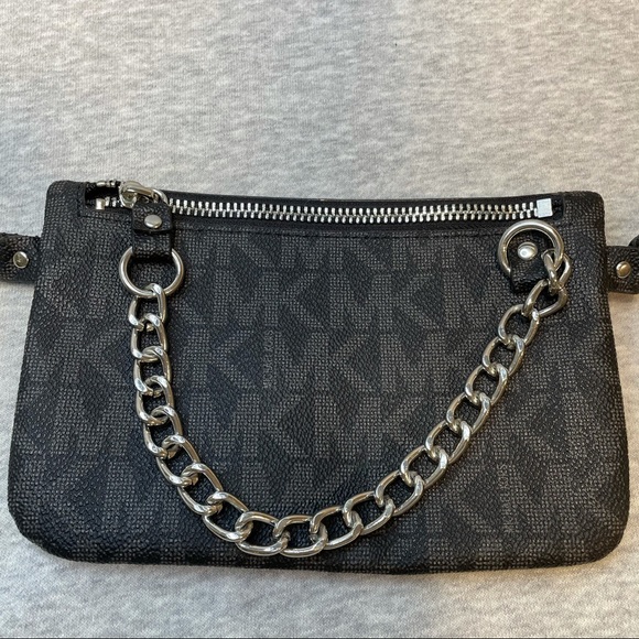Michael Kors Black Gold medium waist wallet belt bag with chain 554131 Medium - Picture 2 of 8